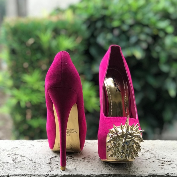 🛍 NEW HEELS AND DEALS - Picture 3 of 4